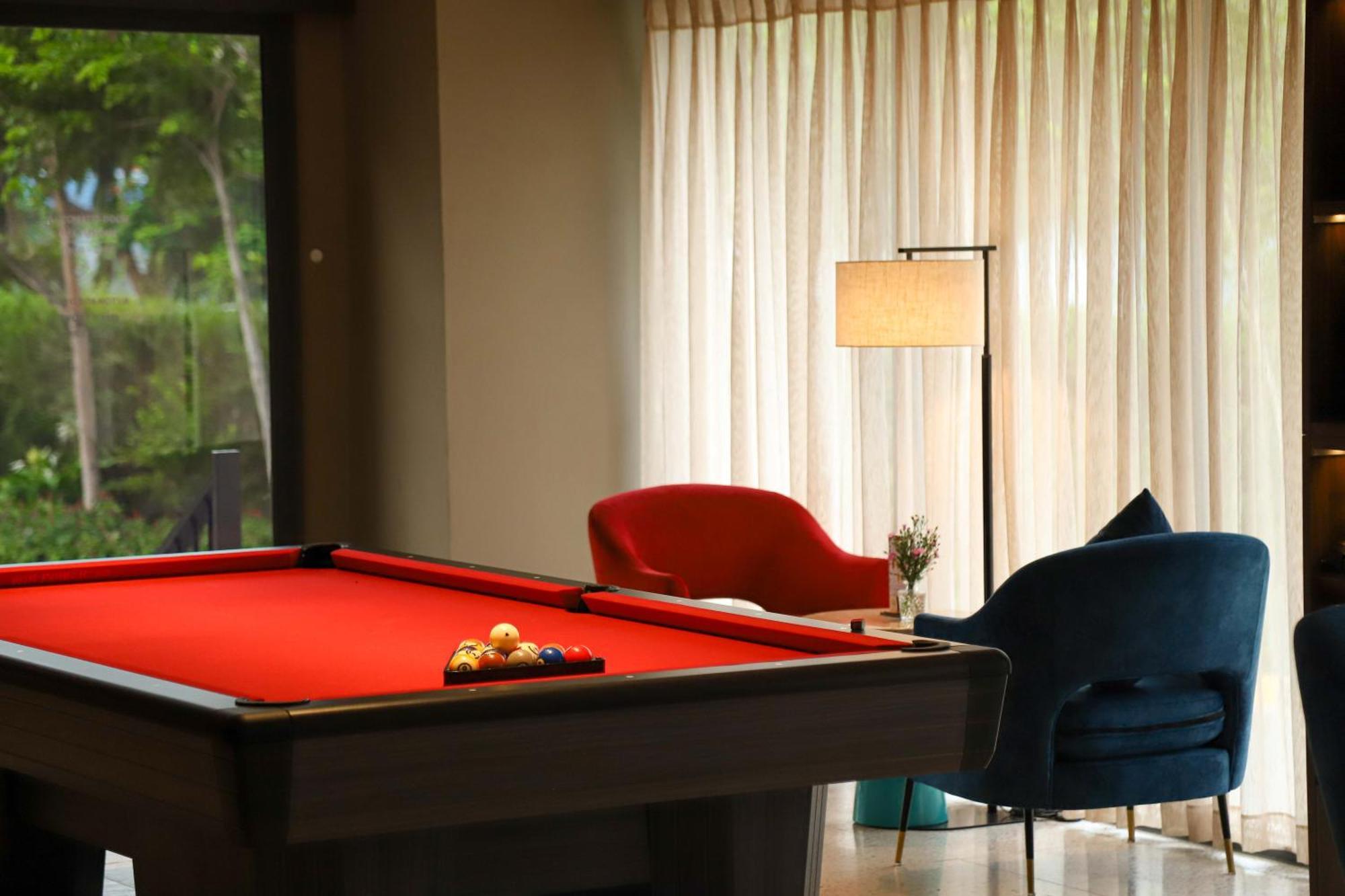 Vias Hotel Vung Tau - Transportation Included Dış mekan fotoğraf A pool table