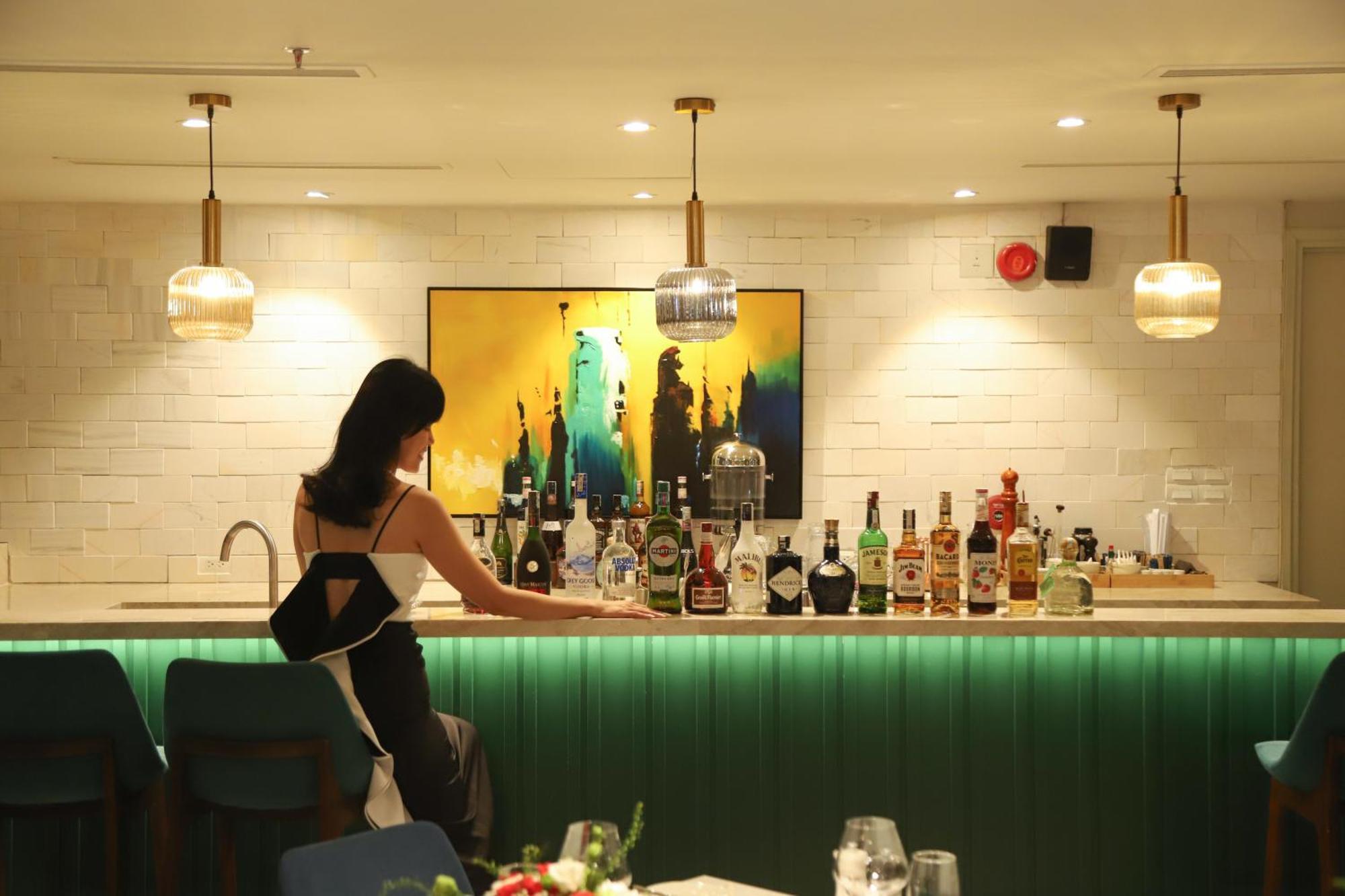 Vias Hotel Vung Tau - Transportation Included Dış mekan fotoğraf The bar at the 1900 restaurant